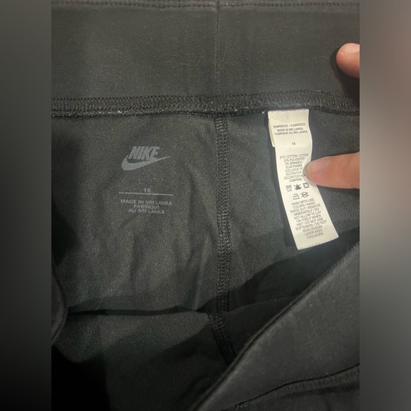 Nike Leggings - Picture 2 of 2